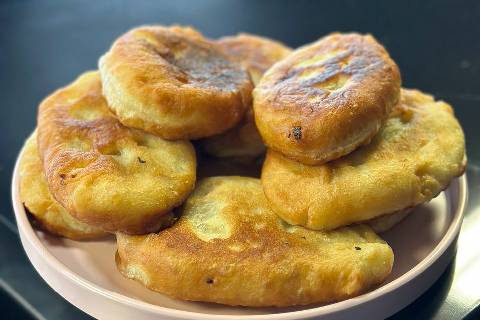 KHACHAPURI WITH CHEESE